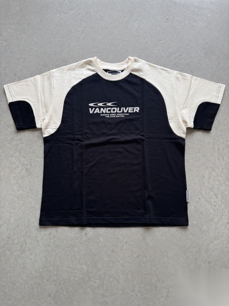 Remera LOOP